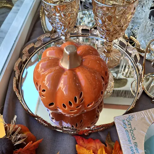 Φθινοπωρινή διακόσμηση στη βιτρίνα, 8 από 9