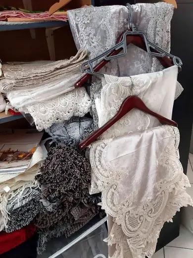 Λευκά είδη στο μαγαζί, 1 από 4