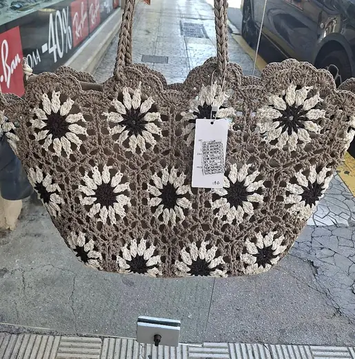 Τσάντες στο μαγαζί, 4 από 6